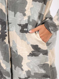 WOMEN'S LONG SLEEVE BUTTON CLOSURE FRONT POCKETS CAMO PRINT COAT