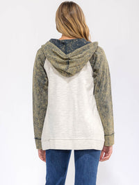 WOMEN'S LONG SLEEVE OPEN FRONT CAMO CONTRAST HOODED CARDIGAN