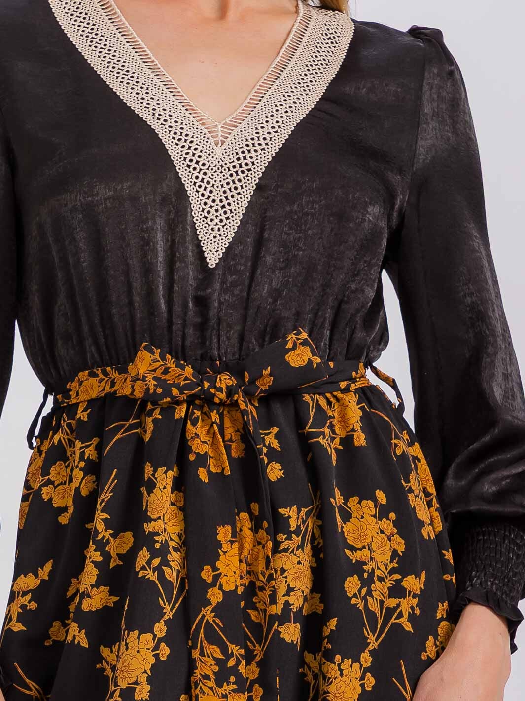 WOMEN'S LONG SLEEVE V-NECK SELF TIE FLORAL MIDI DRESS