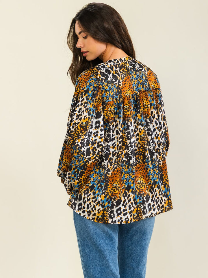 ENTRO WOMEN'S LONG SLEEVE BUTTON UP ANIMAL PRINT BLOUSE