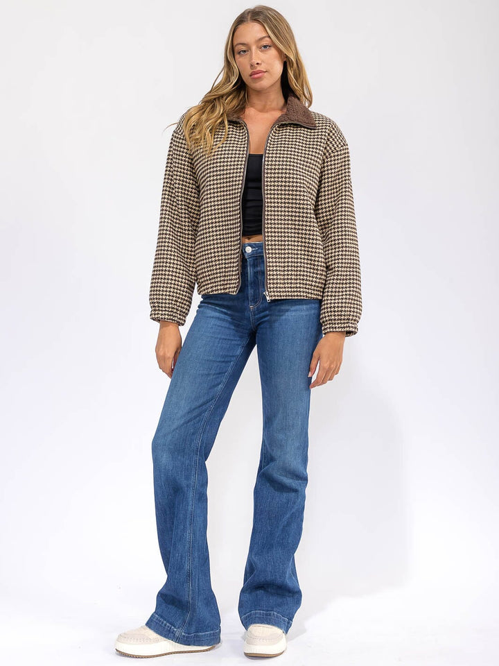 WOMEN'S LONG SLEEVE ZIPPER CLOSURE SHERPA PLAID JACKET