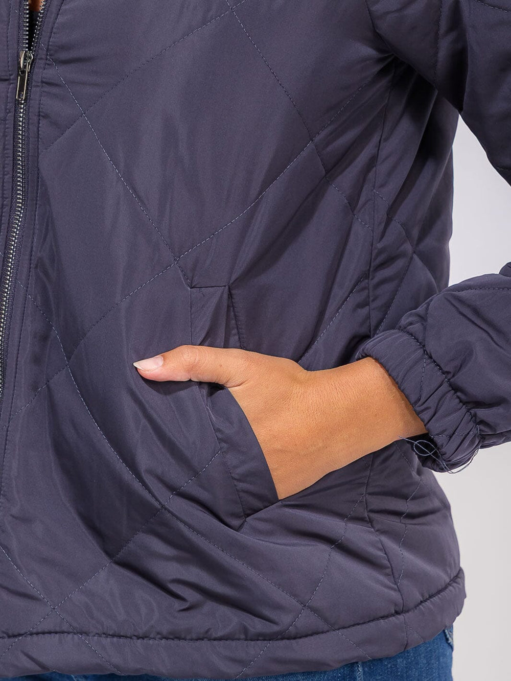 WOMEN'S LONG SLEEVE FRONT POCKETS ZIPPER CLOSURE SHERPA PUFFER JACKET