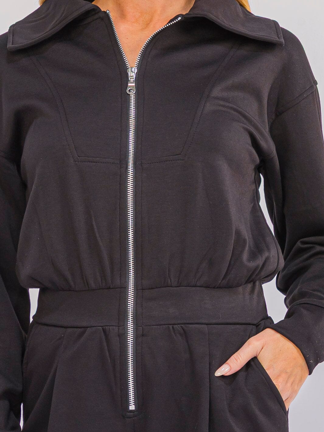 WOMEN'S LONG SLEEVE ZIPPER CLOSUE POCKETS SKINNY LEG JUMPSUIT