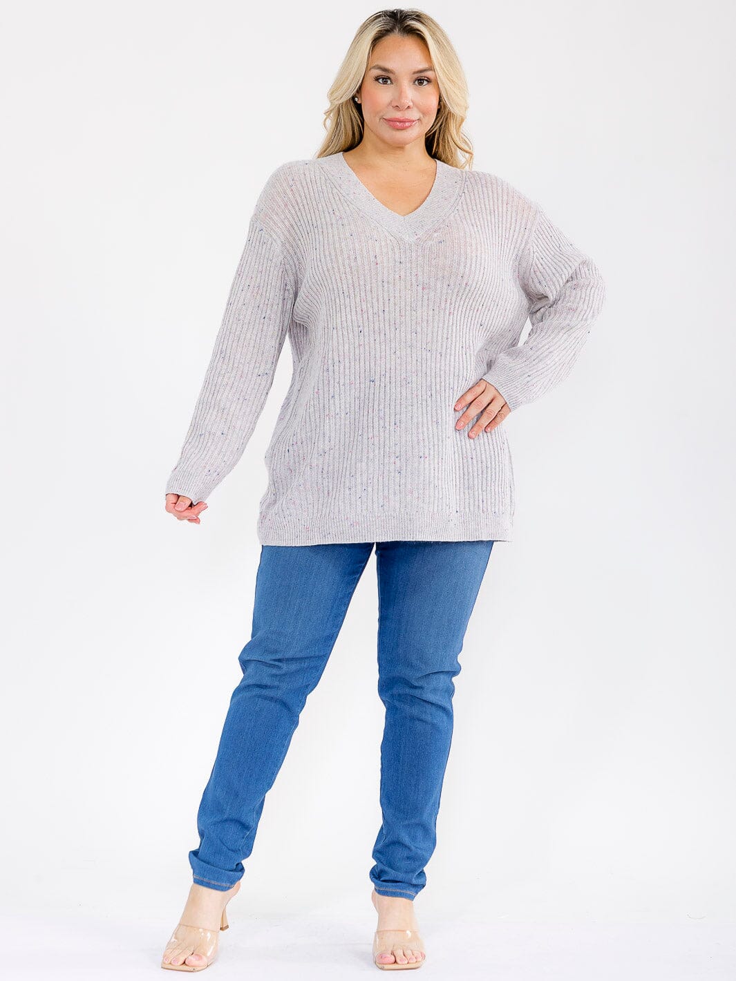PLUS SIZE LONG SLEEVE V-NECK PULLOVER KNIT SWEATER