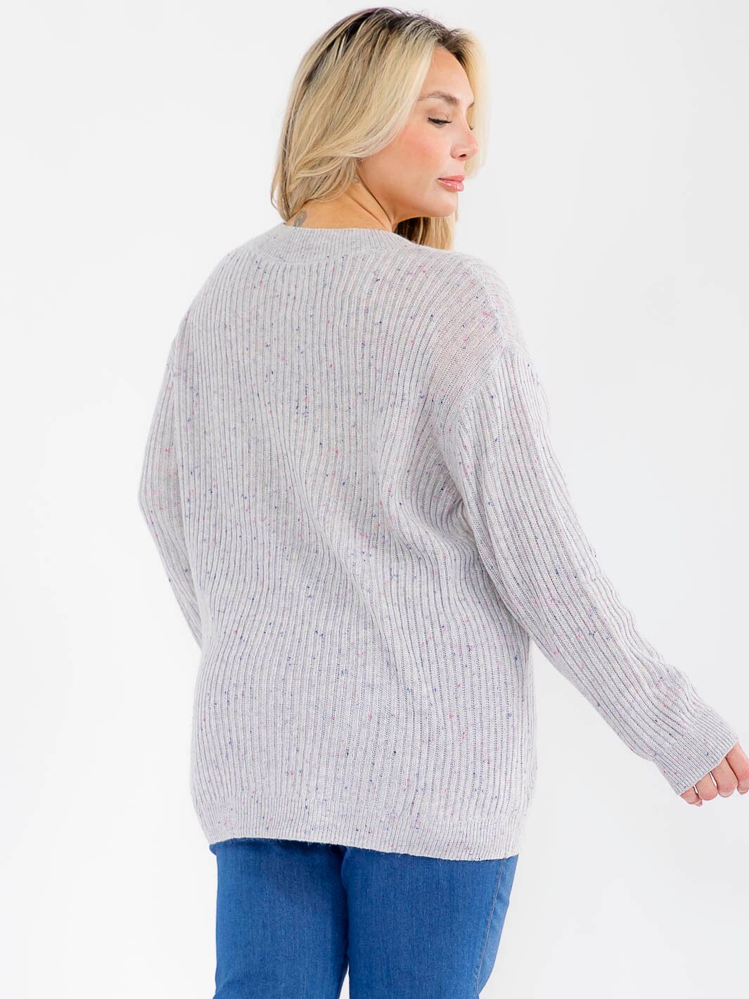 PLUS SIZE LONG SLEEVE V-NECK PULLOVER KNIT SWEATER
