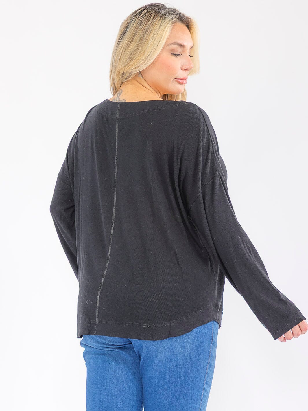 PLUS SIZE LONG SLEEVE V-NECK SOLID TOP