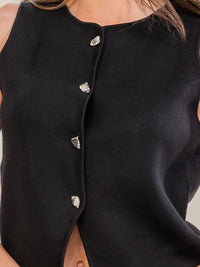 WOMEN'S SLEEVELESS BUTTON UP RIBBED BLOUSE