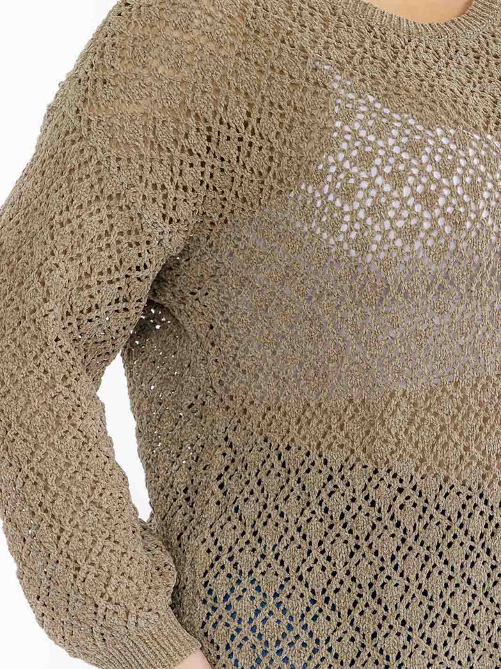 PLUS SIZE LONG SLEEVE KNIT TOP