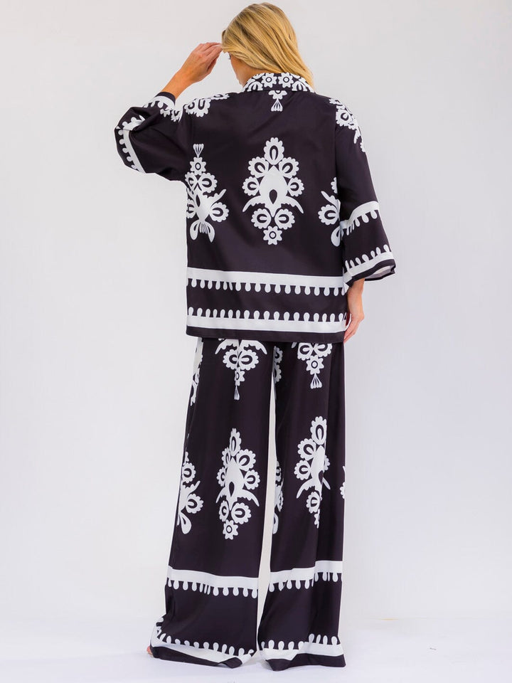 WOMEN'S 3/4 SLEEVE BUTTON UP TOP & ELASTIC WAIST WIDE LEG PANTS MULTI PRINT 2PC. SET