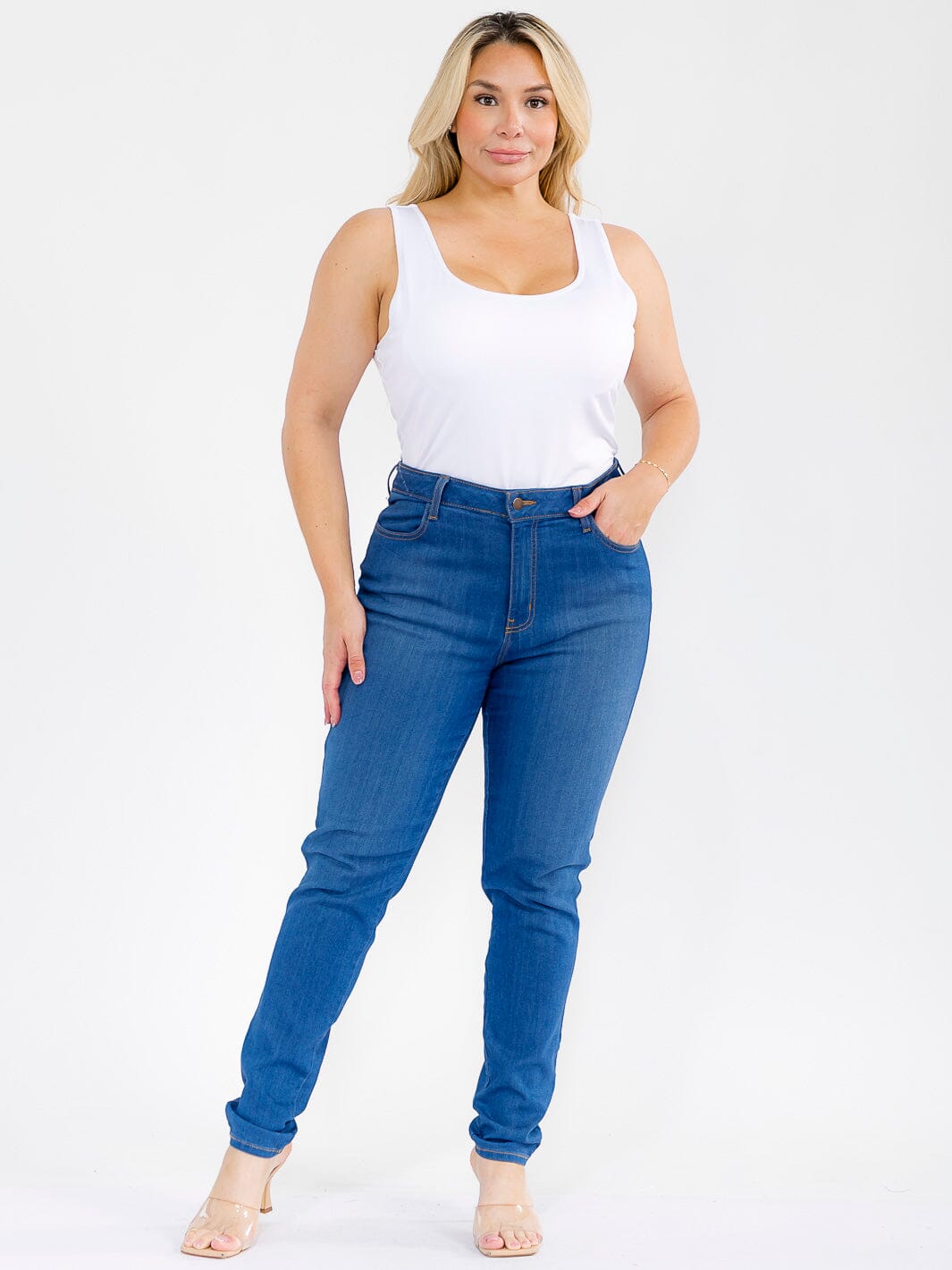 PLUS SIZE SLEEVELESS SOLID BODYSUIT