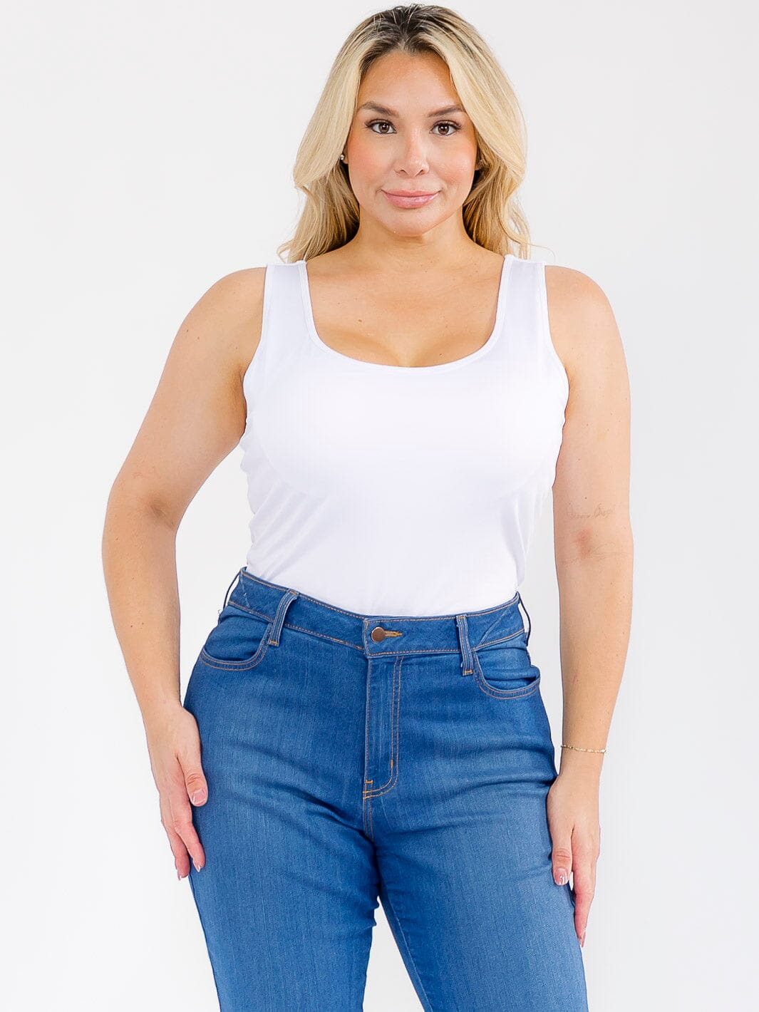 PLUS SIZE SLEEVELESS SOLID BODYSUIT