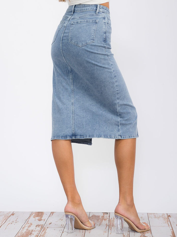 WOMEN'S BUTTON CLOSURE FRONT SLIT POCKETS DENIM MIDI SKIRT
