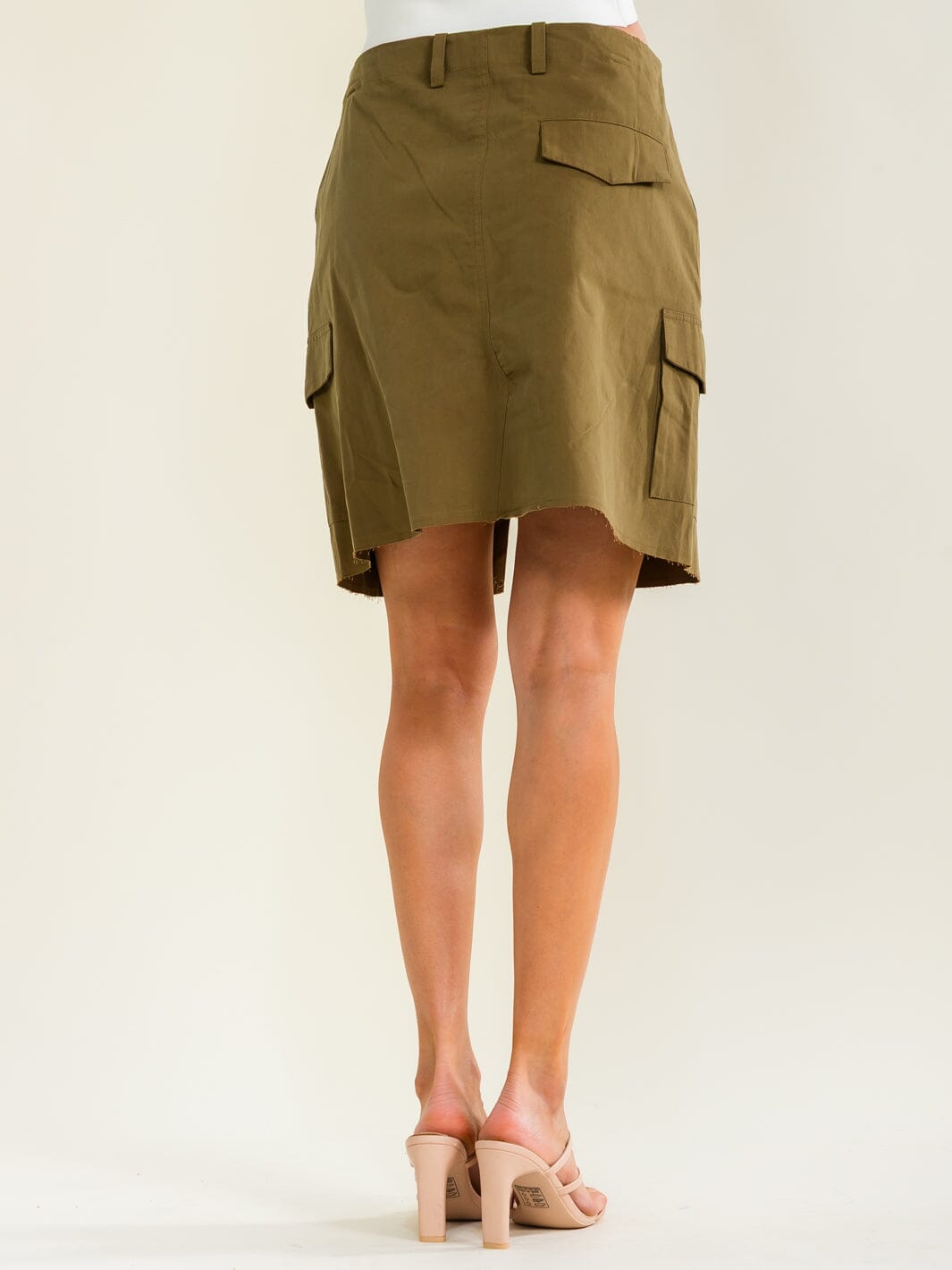 WOMEN'S BUTTON CLOSURE FRONT SLIT CARGO POCKETS MINI SKIRT