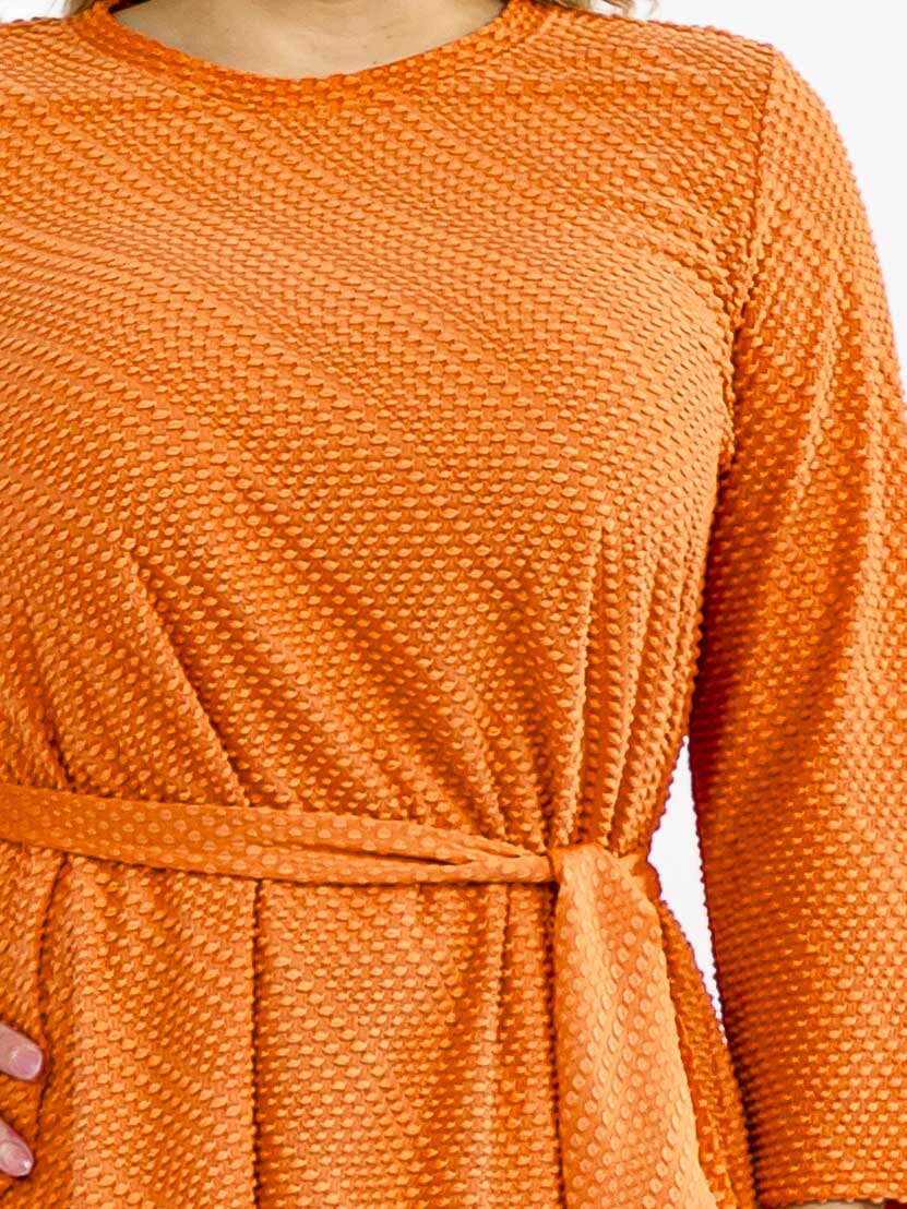 PLUS SIZE 3/4 SLEEVE W/SCARF DETAILED TUNIC BLOUSE