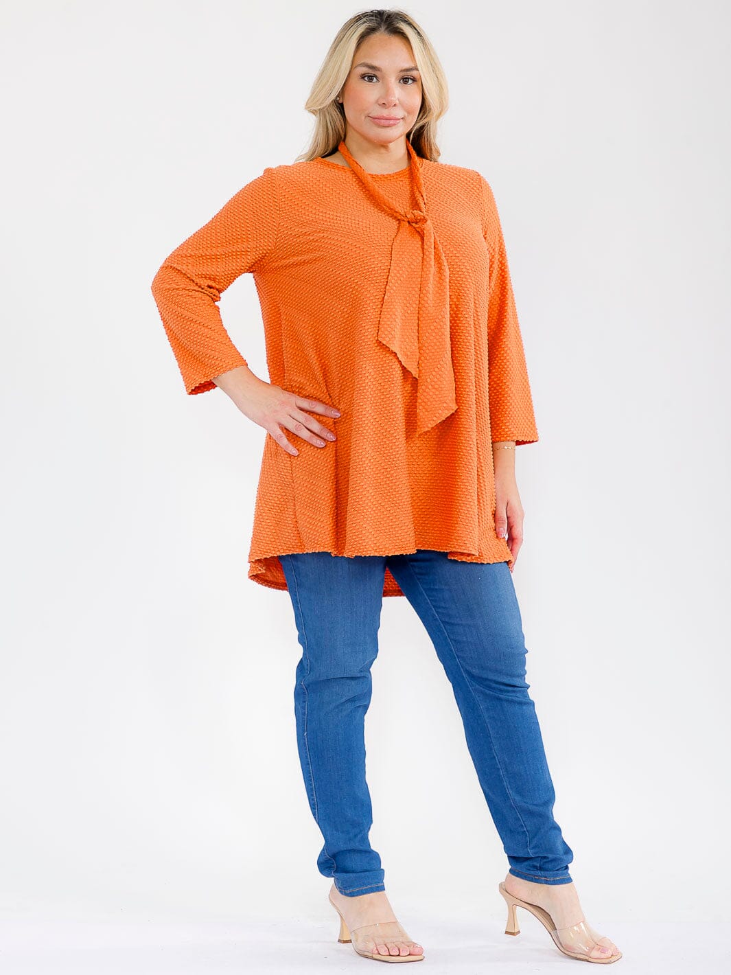 PLUS SIZE 3/4 SLEEVE W/SCARF DETAILED TUNIC BLOUSE