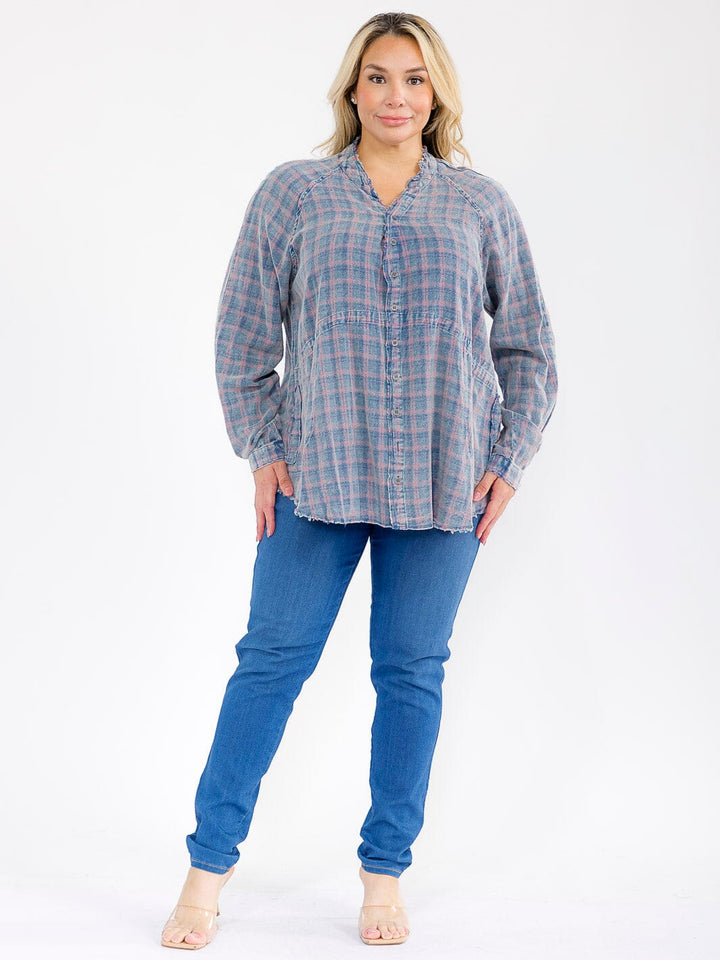 PLUS SIZE LONG SLEEVE BUTTON UP FRONT POCKETS PLAID TOP