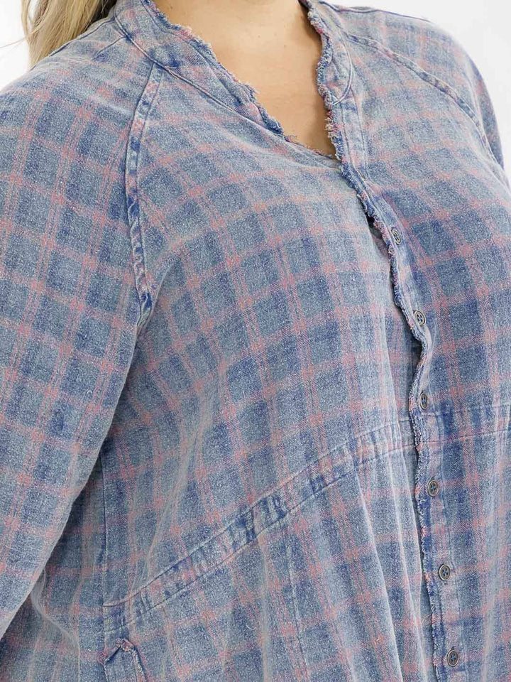 PLUS SIZE LONG SLEEVE BUTTON UP FRONT POCKETS PLAID TOP