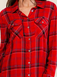 WOMEN'S LONG SLEEVE V-NECK BUTTON CLOSURE FRONT POCKET PLAID SHIRT