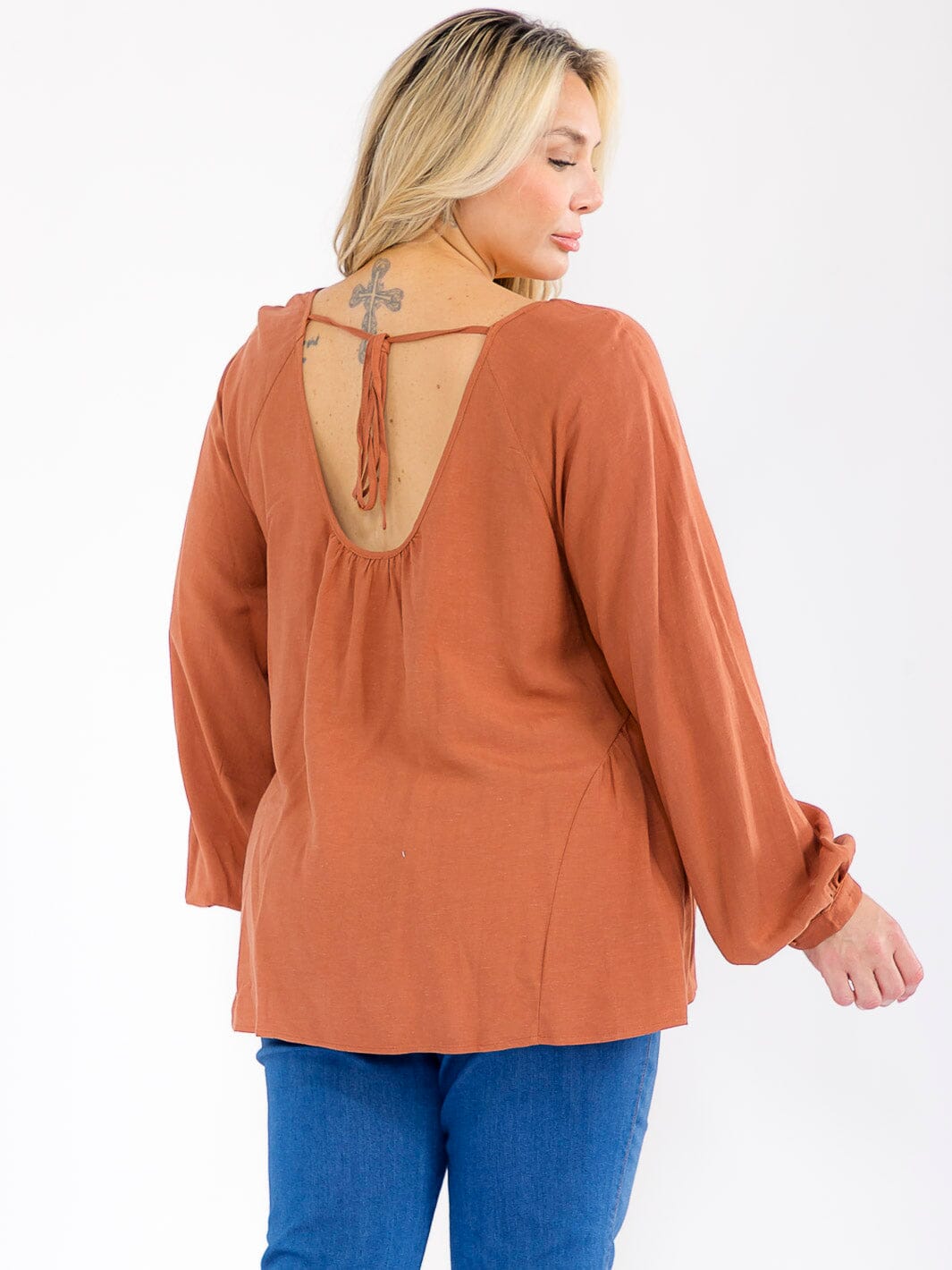 PLUS SIZE LONG PUFF SLEEVE OPEN BACK TUNIC TOP