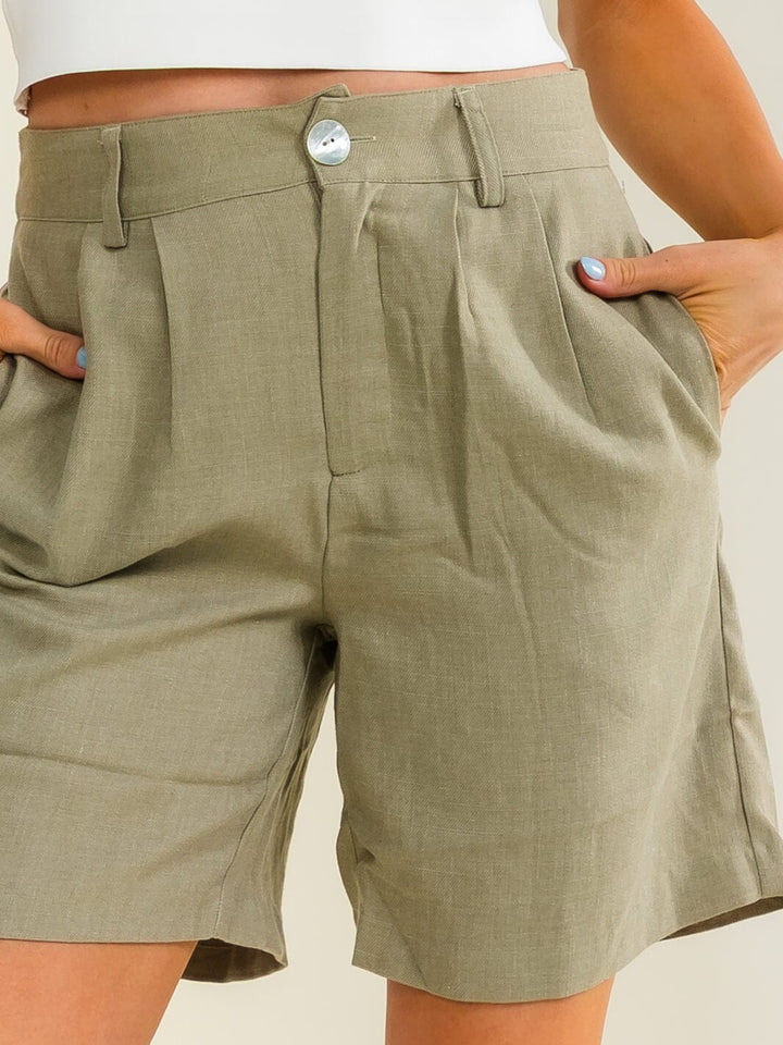 WOMEN'S BUTTON CLOSURE POCKETS SOLID SHORTS