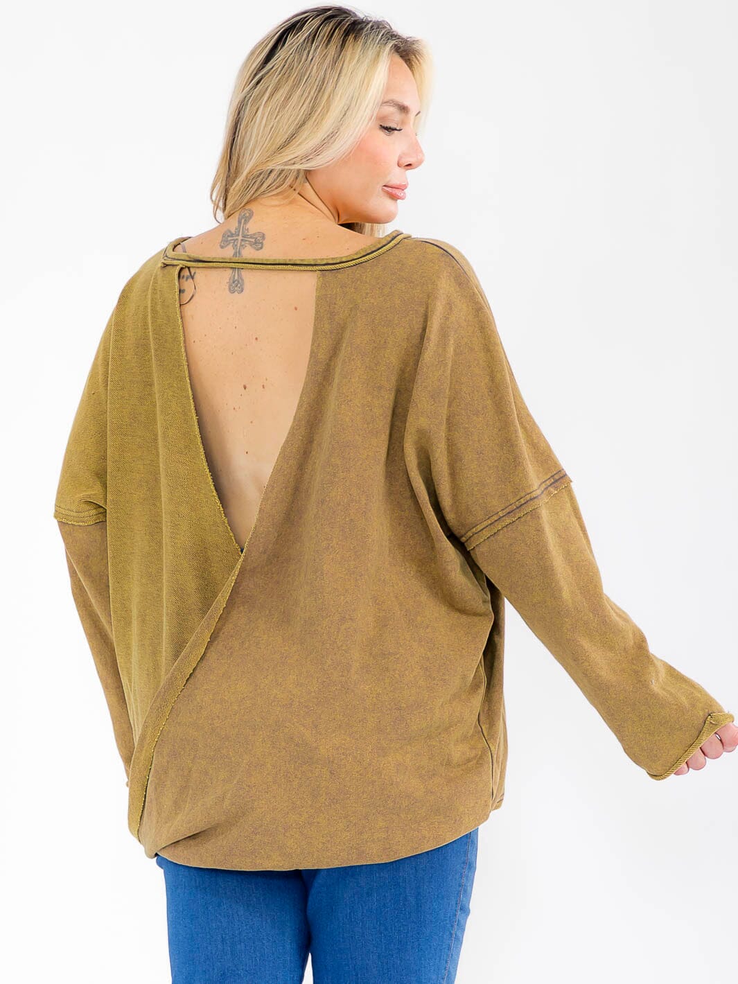 PLUS SIZE LONG SLEEVE OPEN BACK OVERSIZED TOP