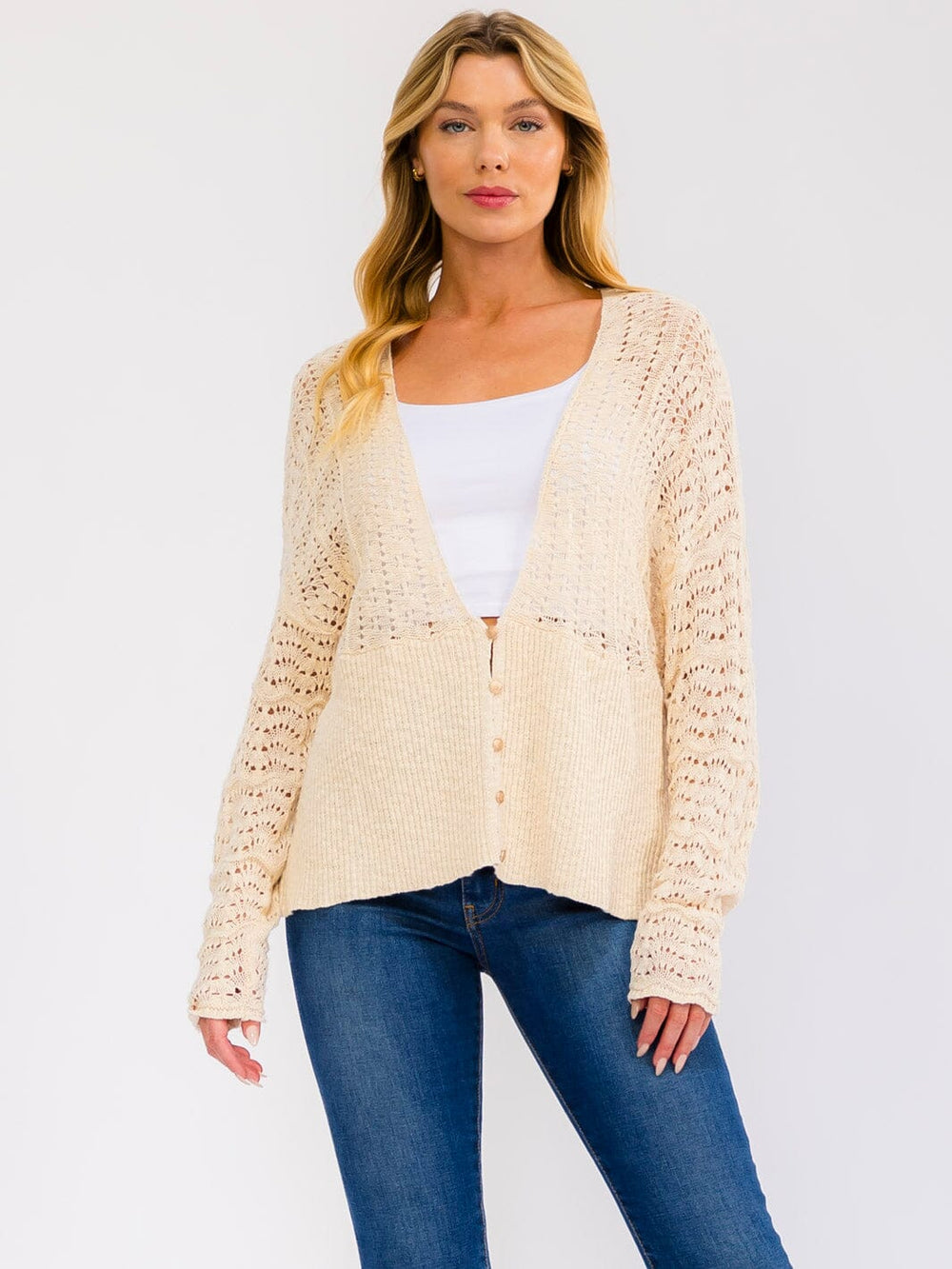 WOMEN'S LONG SLEEVE BUTTON CLOSURE KNIT CARDIGAN