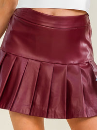 ENTRO WOMEN'S ELASTIC WAIST PLEATED PU PLEATHER MINI SKORTS