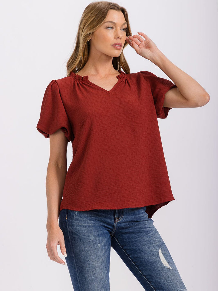WOMEN'S SHORT PUFF SLEEVE V-NECK DETAILED BLOUSE