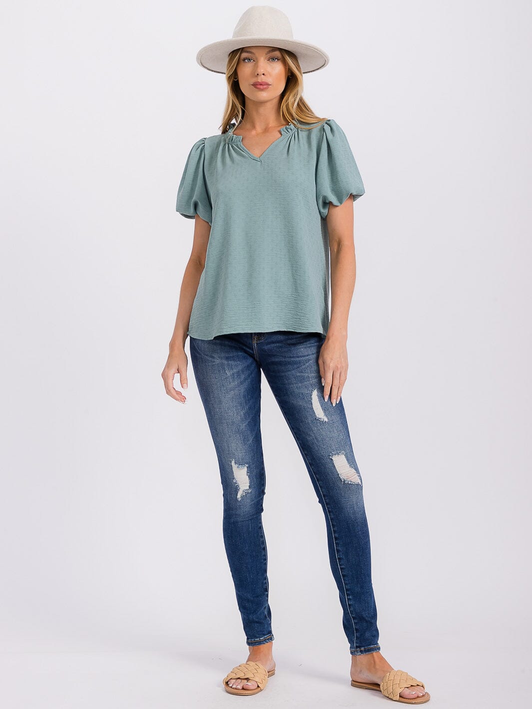 WOMEN'S SHORT PUFF SLEEVE V-NECK DETAILED BLOUSE