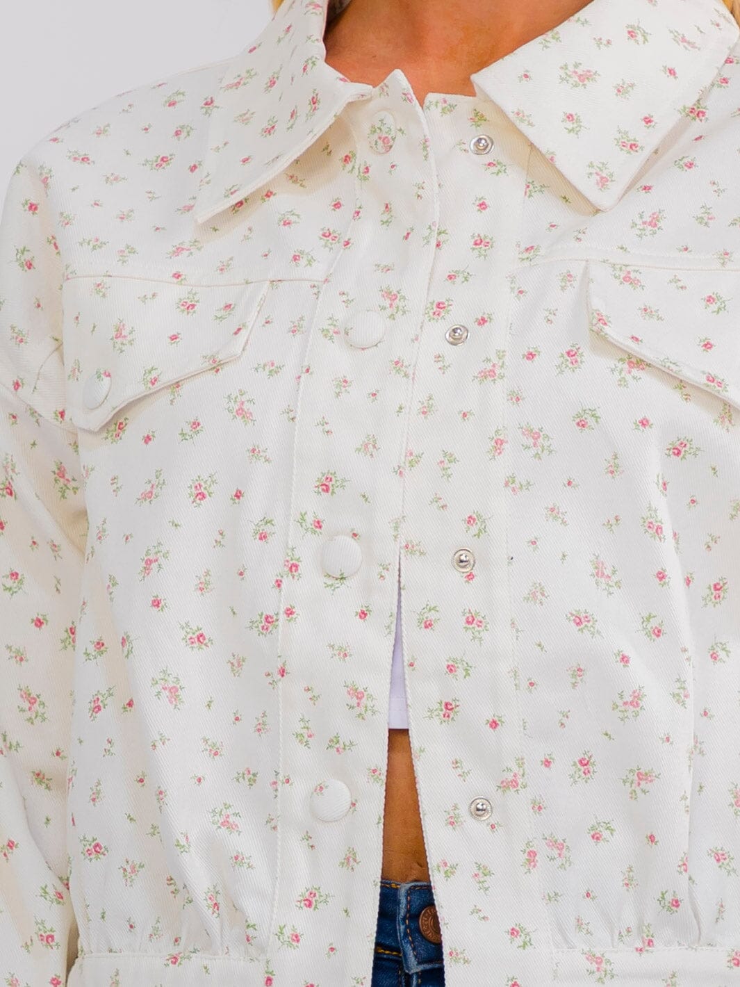WOMEN'S LONG SLEEVE BUTTON UP FLORAL DENIM JACKET
