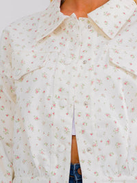 WOMEN'S LONG SLEEVE BUTTON UP FLORAL DENIM JACKET
