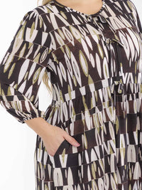 PLUS SIZE 3/4 SLEEVE FRONT POCKETS MULTI PRINT MAXI DRESS