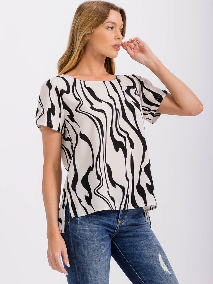 WOMEN'S SHORT SLEEVE PRINT DETAILED BLOUSE