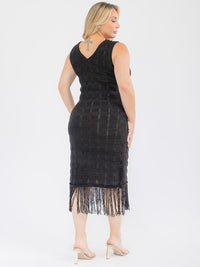 PLUS SIZE SLEEVELESS V-NECK FRINGE BOTTOM HEM KNIT MIDI DRESS