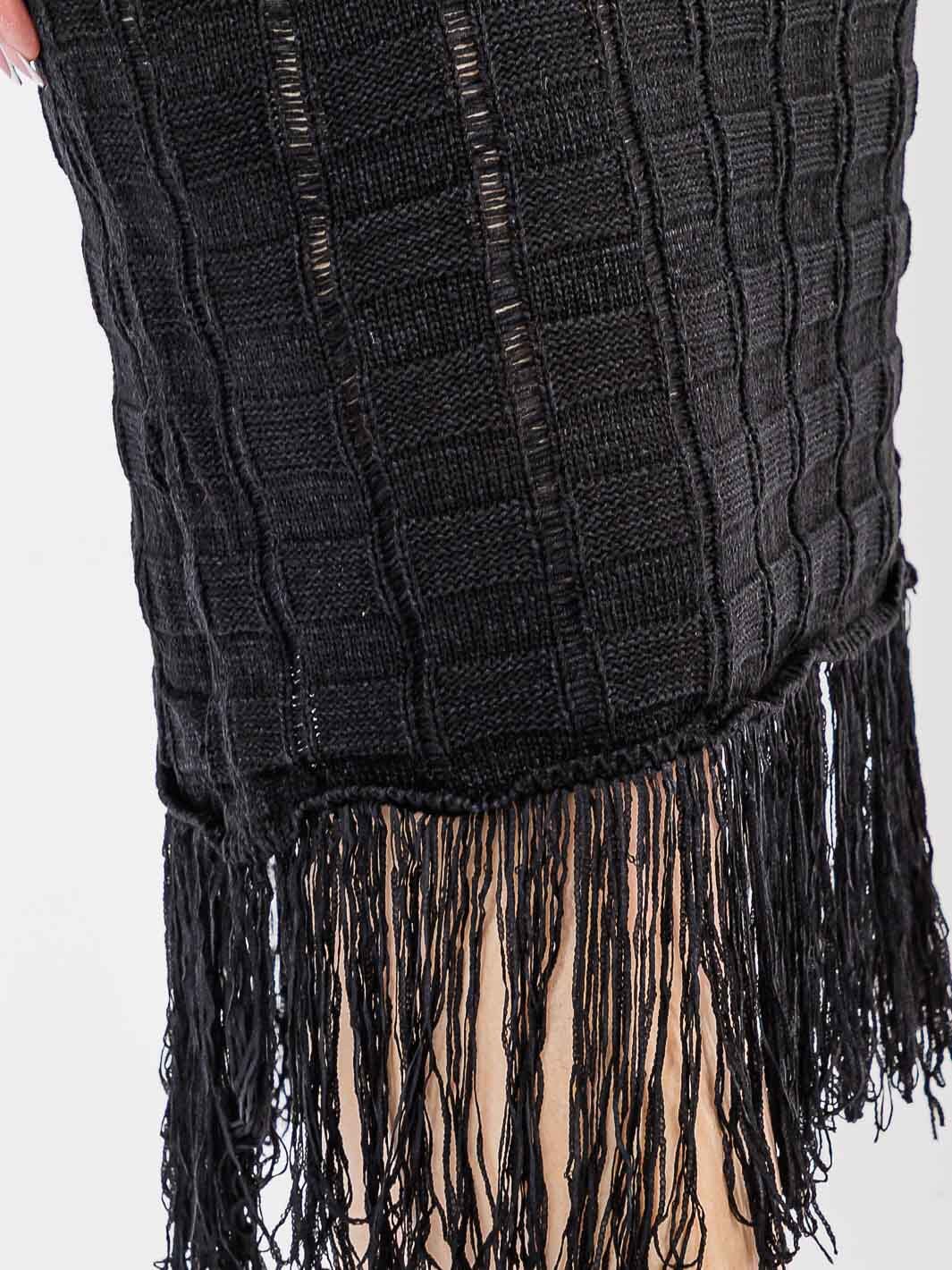 PLUS SIZE SLEEVELESS V-NECK FRINGE BOTTOM HEM KNIT MIDI DRESS