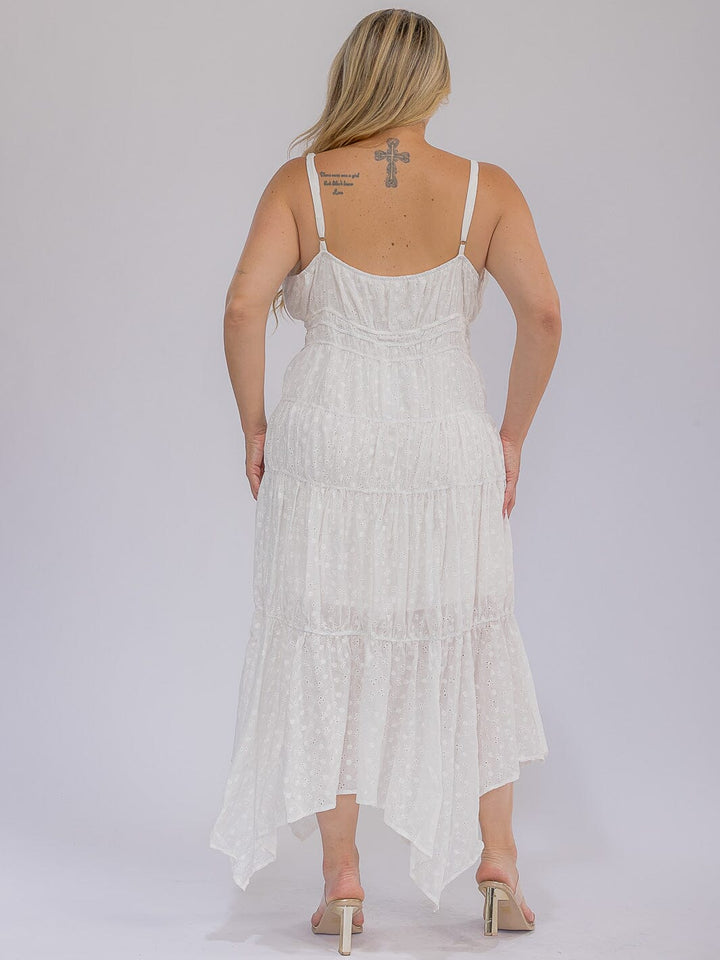 PLUS SIZE SLEEVELESS V-NECK EYELEY TIERED MAXI DRESS