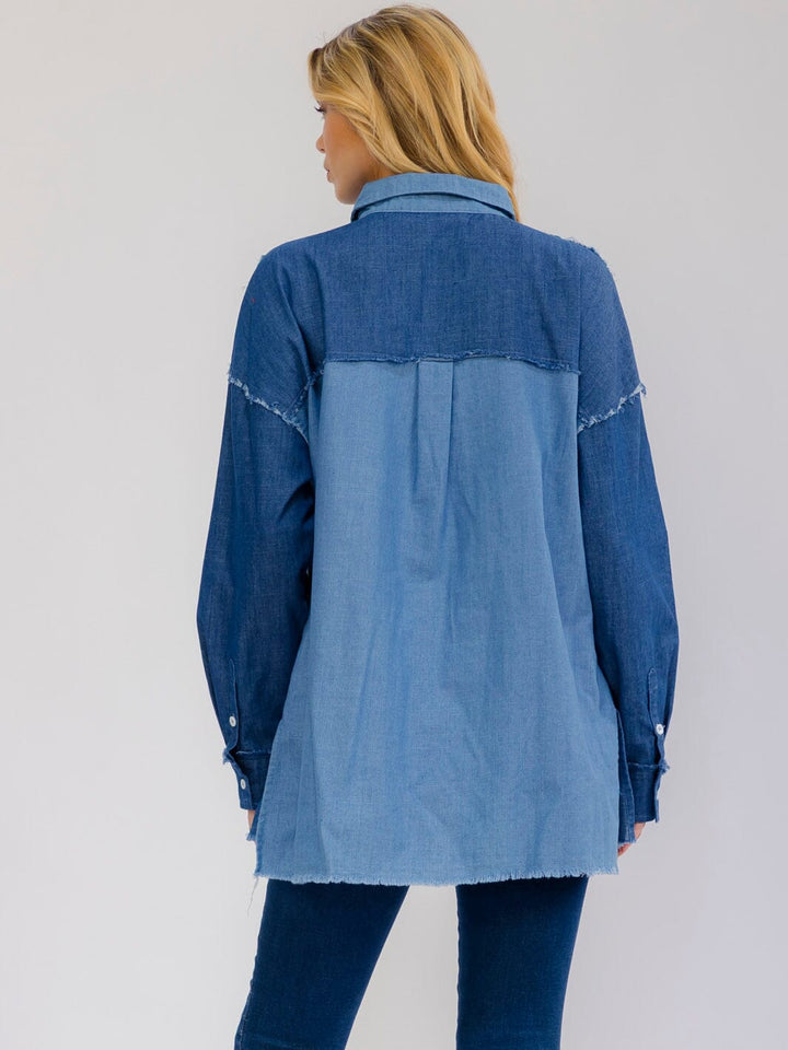 WOMEN'S LONG SLEEVE BUTTON UP FRONT POCKET HIGH-LOW DENIM SHIRT