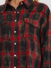 WOMEN'S LONG SLEEVE FRONT POCKETS RAW EDGE WASHED PLAID SHIRT