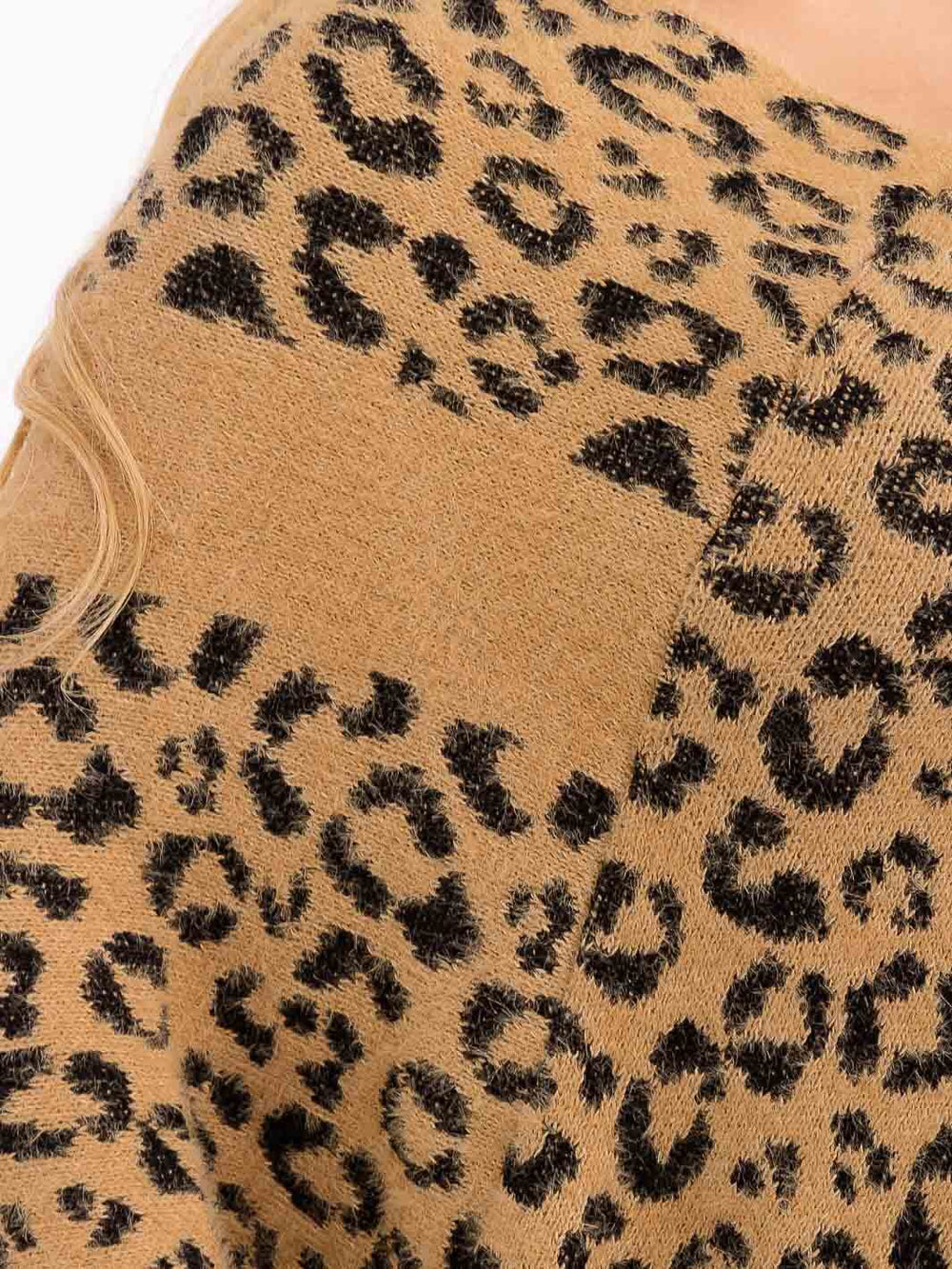 PLUS SIZE LONG SLEEVE V-NECK ANIMAL PRINT PULLOVER PONCHO