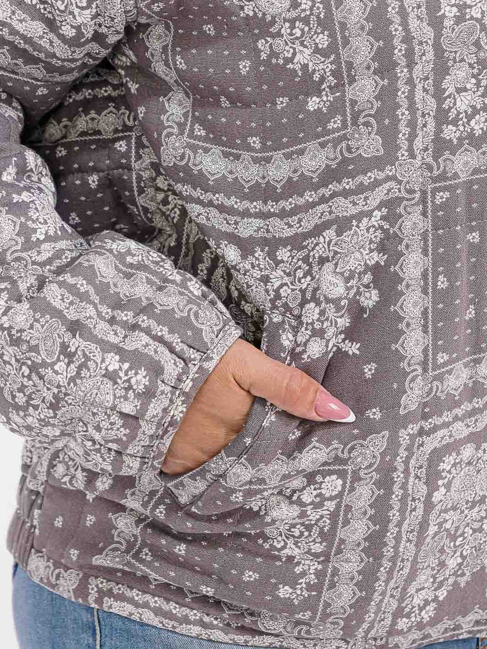 PLUS SIZE LONG SLEEVE ZIPPER CLOSURE FRONT POCKETS BANDANA PRINT JACKET