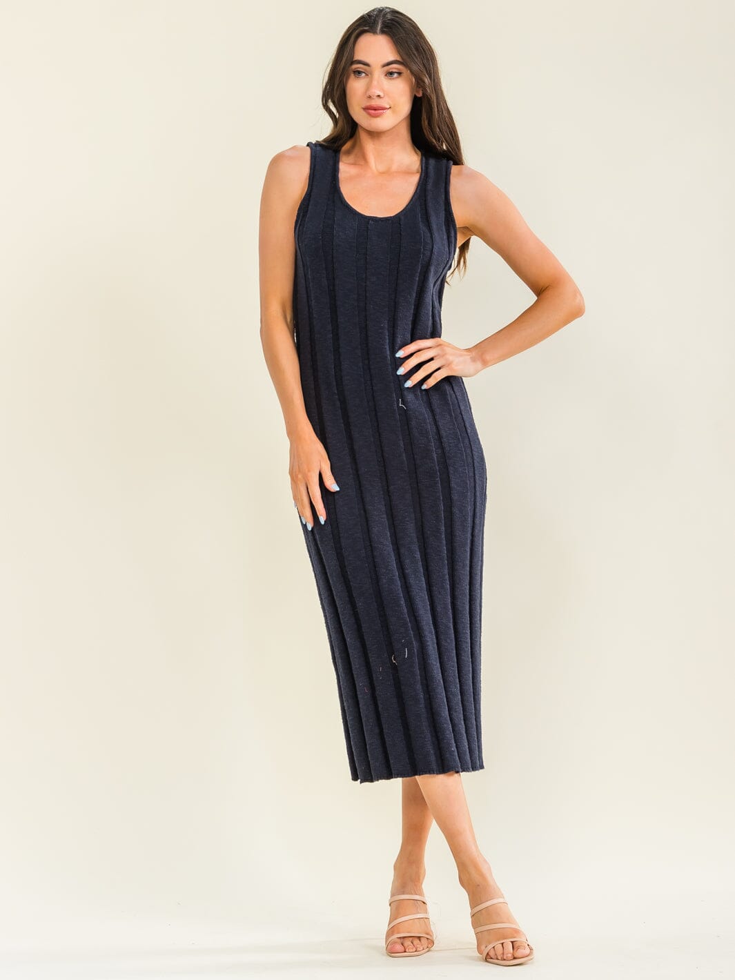 WOMEN'S SLEEVELESS RIBBED KNIT MAXI DRESS