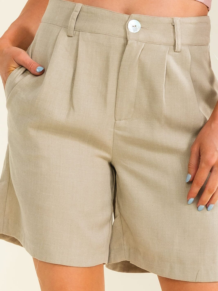 WOMEN'S BUTTON CLOSURE POCKETS SOLID SHORTS