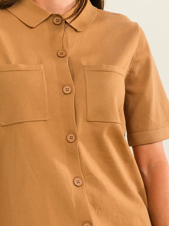 WOMEN'S SHORT SLEEVE BUTTON UP FRONT POCKET TOP
