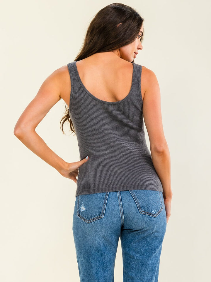 WOMEN'S SLEEVELESS KNIT TANK TOP
