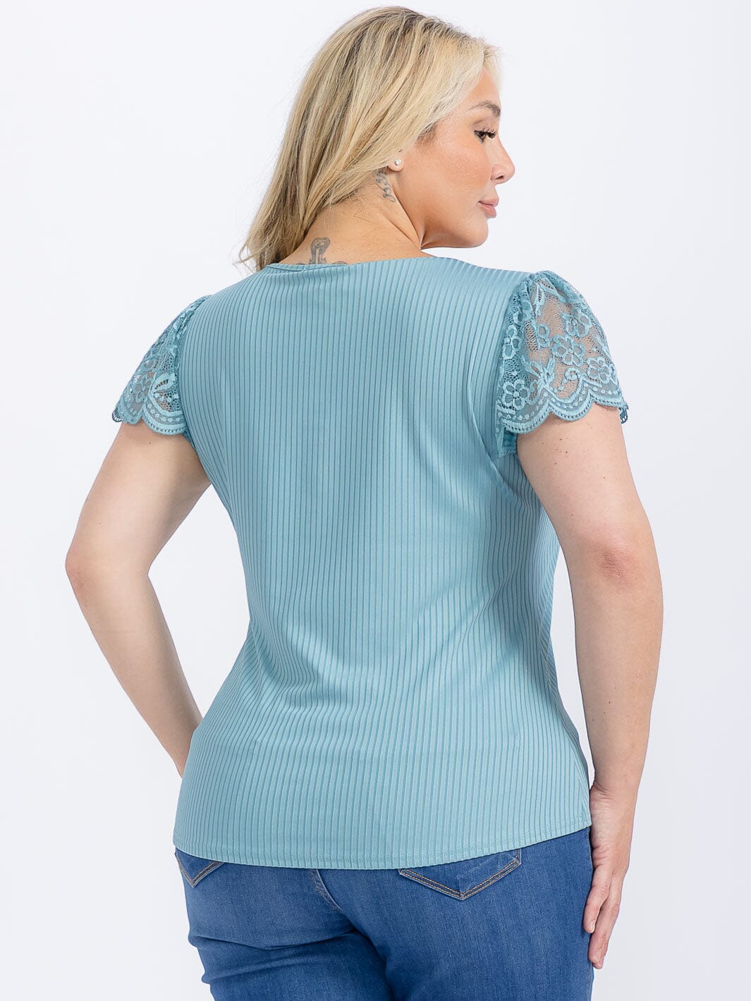 PLUS SIZE SHORT RUFFLE SLEEVE LACE RIBBED BLOUSE