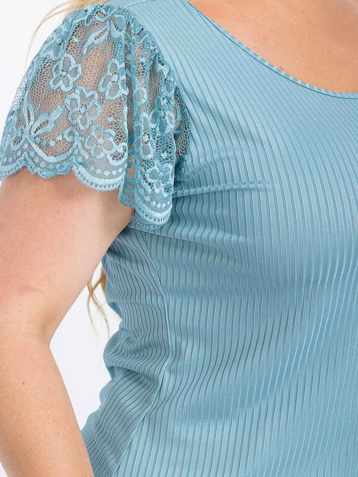 PLUS SIZE SHORT RUFFLE SLEEVE LACE RIBBED BLOUSE