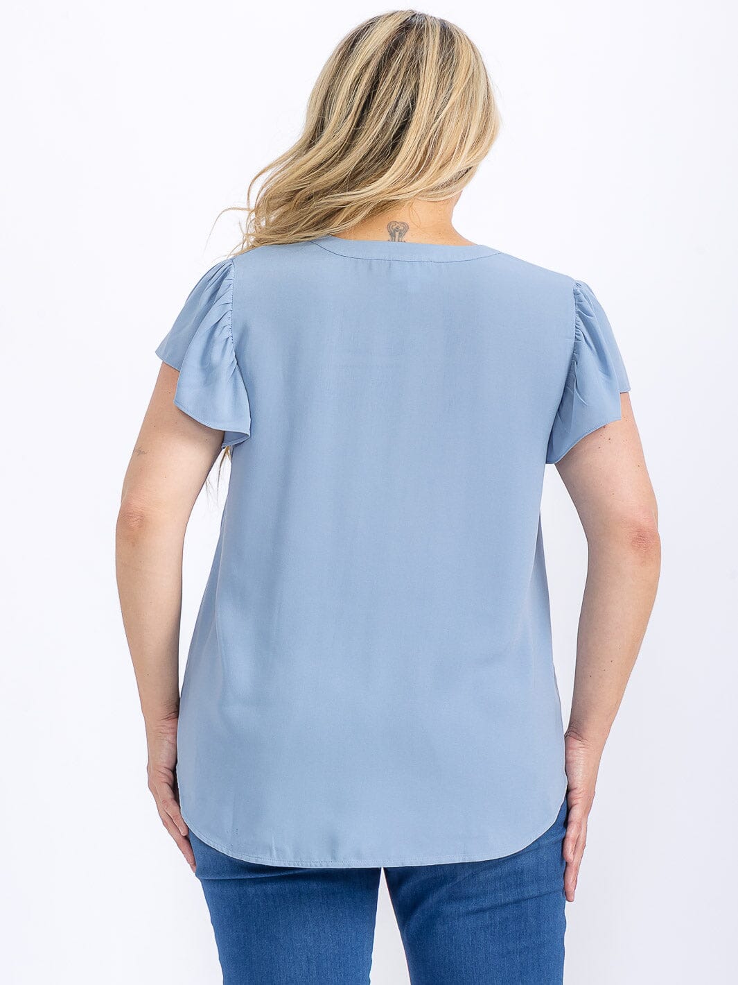 PLUS SIZE SHORT SLEEVE V-NECK CROCHET DETAILED HIGH-LOW BLOUSE