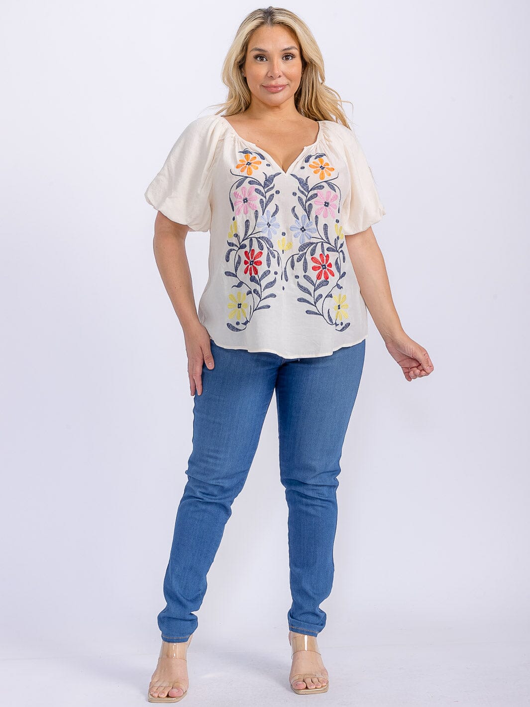 PLUS SIZE SHORT PUFF SLEEVE V-NECK HIGH-LOW EMBROIDERY BLOUSE
