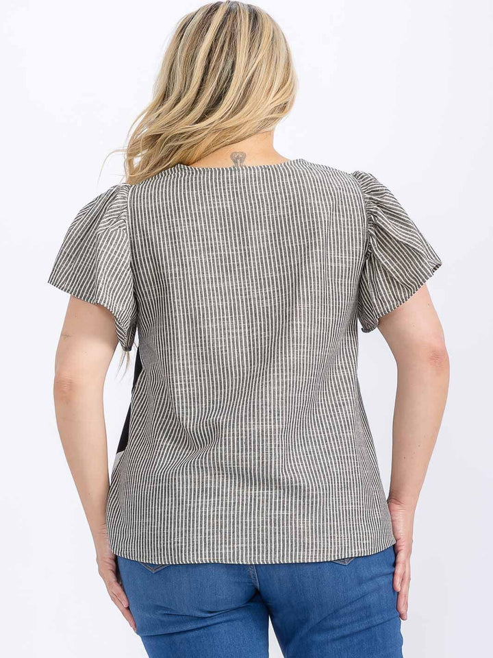 PLUS SIZE SHORT SLEEVE CONTRAST PRINTED BLOUSE
