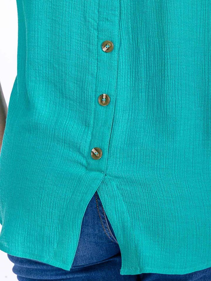 PLUS SIZE SHORT SLEEVE TRIM DETAILED BACK BUTTONS HIGH-LOW BLOUSE